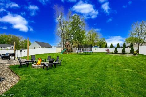 3021 Stonehurst Road Uniontown OH 44685