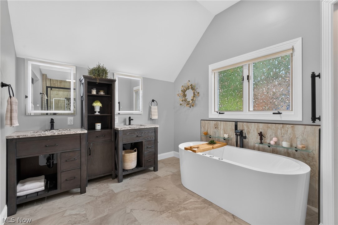 589 Ridgecrest Road Akron OH 44303