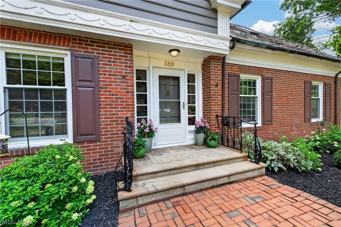 589 Ridgecrest Road Akron OH 44303