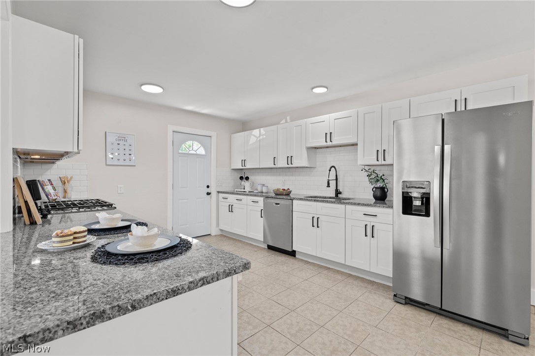 2221 Maxine Avenue NE Canton OH 44705