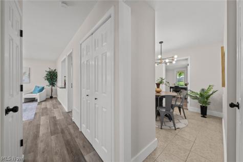 2221 Maxine Avenue NE Canton OH 44705