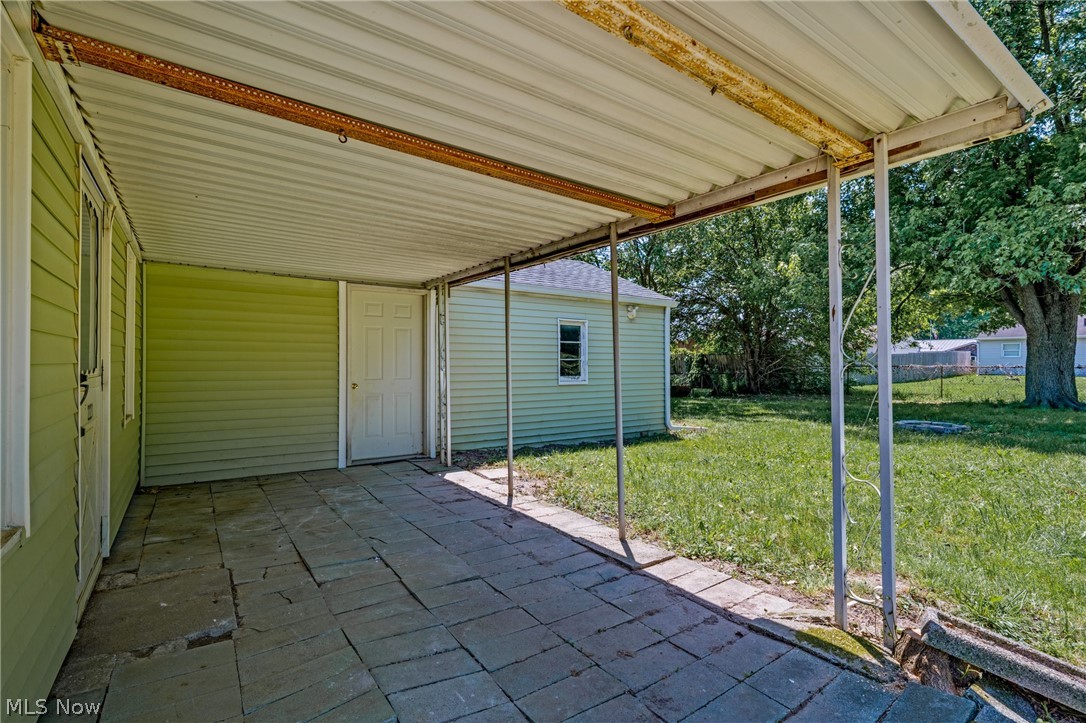 2221 Maxine Avenue NE Canton OH 44705