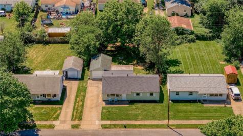2221 Maxine Avenue NE Canton OH 44705