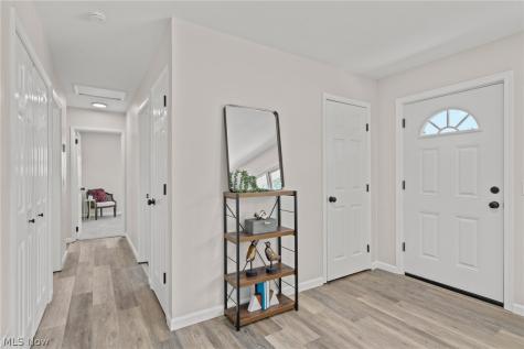 2221 Maxine Avenue NE Canton OH 44705