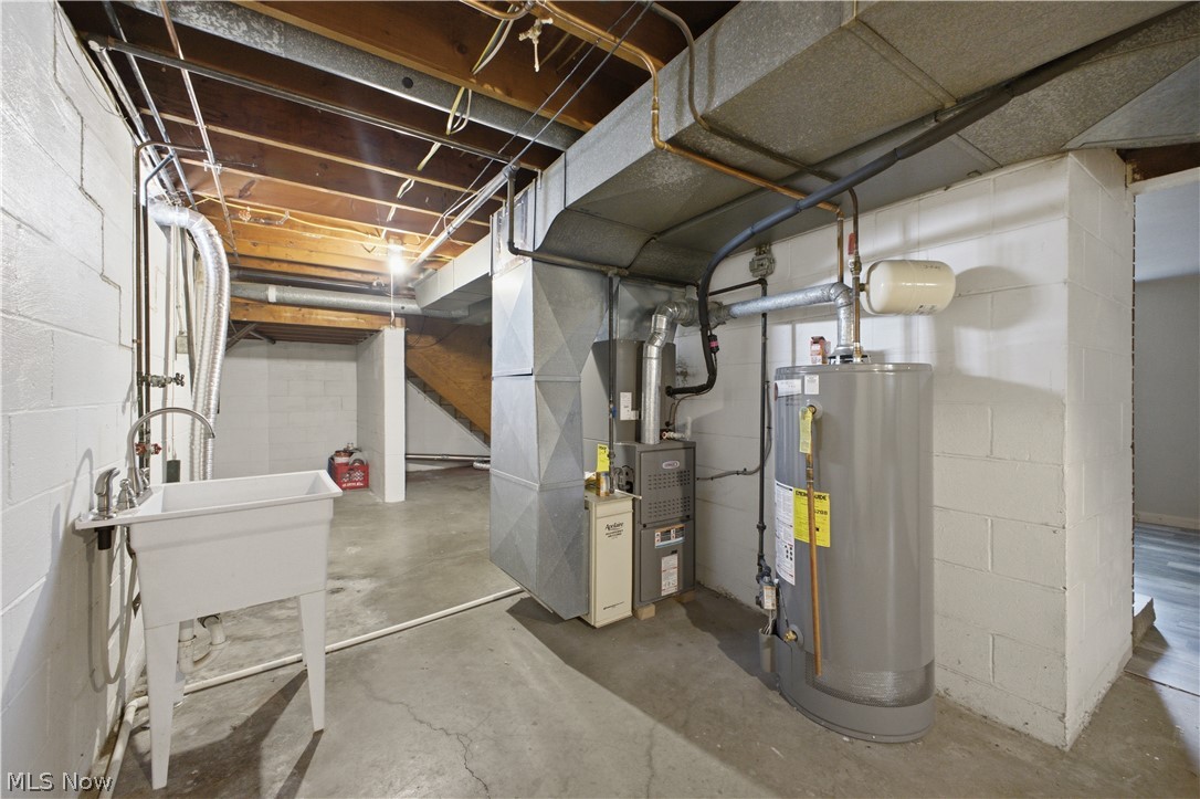 236 Manor Drive Columbiana OH 44408