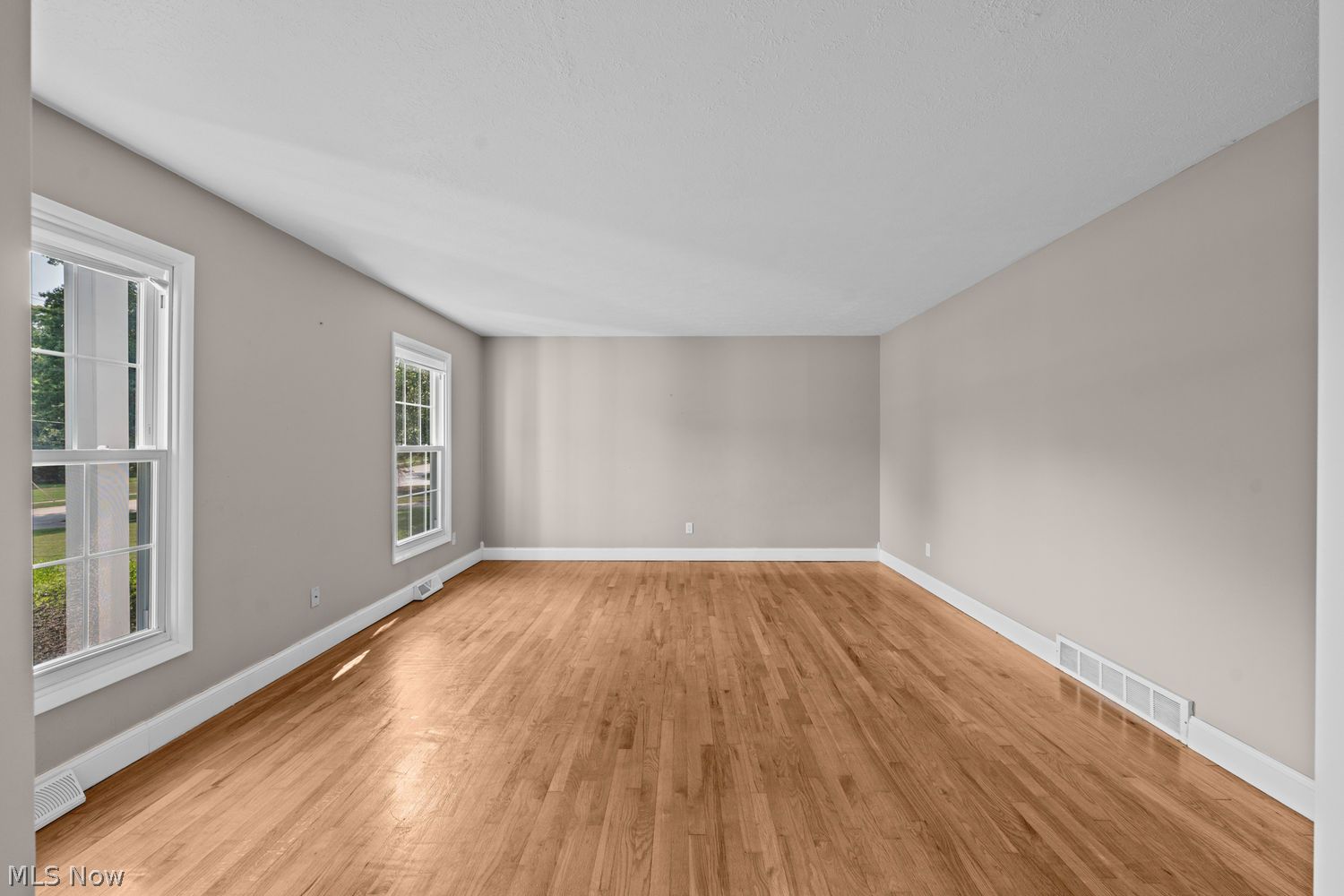 32575 Arthur Road Solon OH 44139