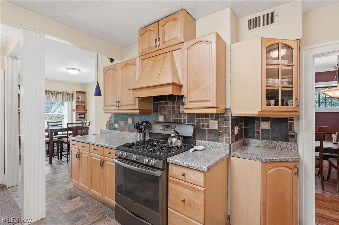 1440 Lewis Drive Lakewood OH 44107