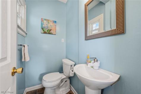 1440 Lewis Drive Lakewood OH 44107