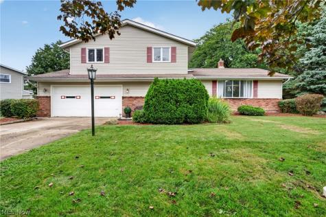 4865 Foxlair Trail Richmond Heights OH 44143