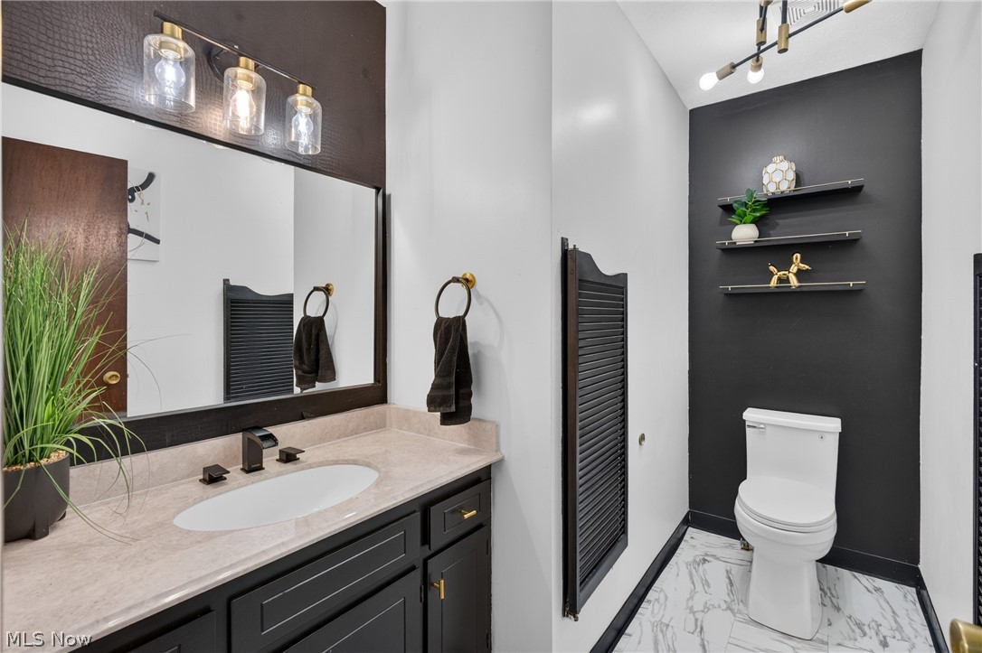 4865 Foxlair Trail Richmond Heights OH 44143