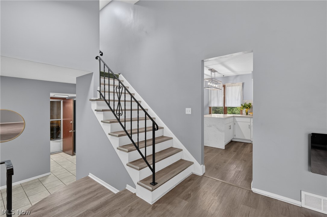 4865 Foxlair Trail Richmond Heights OH 44143