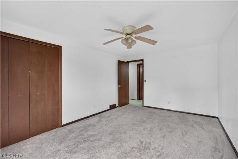 4865 Foxlair Trail Richmond Heights OH 44143
