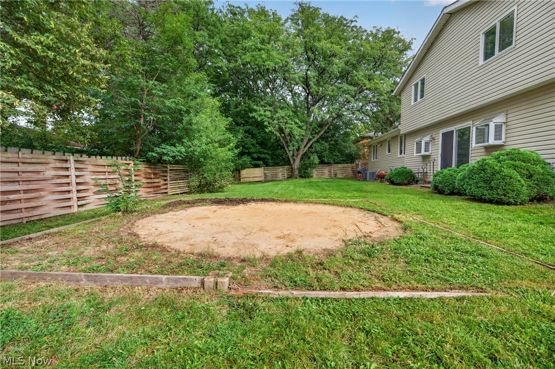 4865 Foxlair Trail Richmond Heights OH 44143