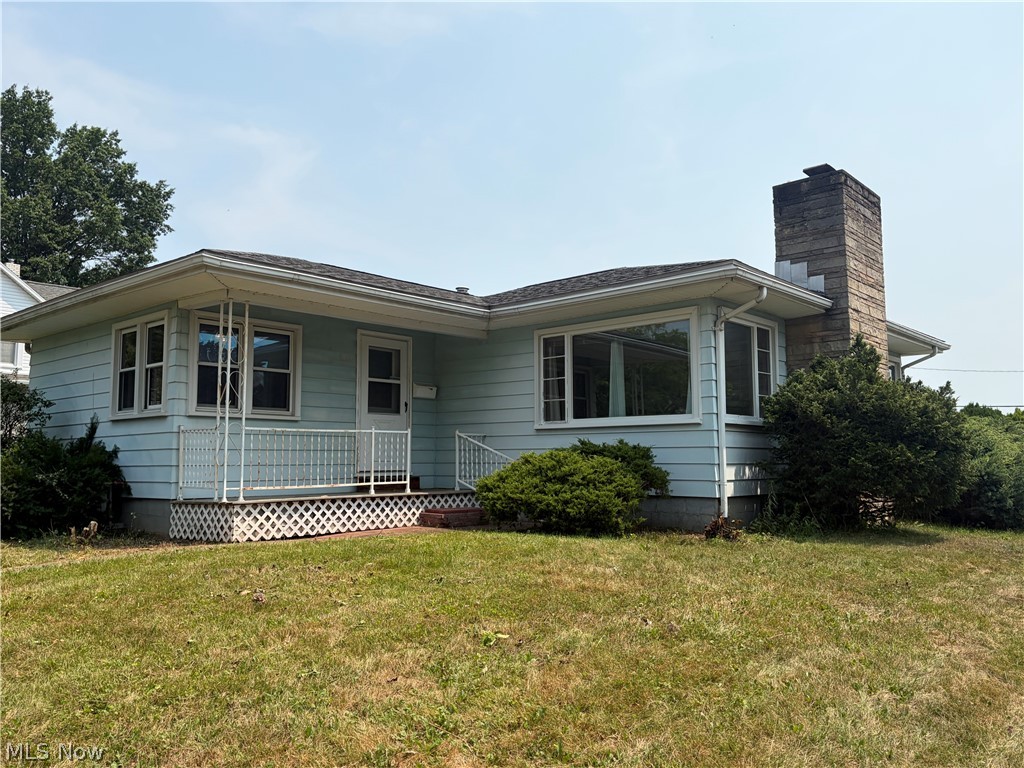 404 Jackson Avenue NE Brewster OH 44613