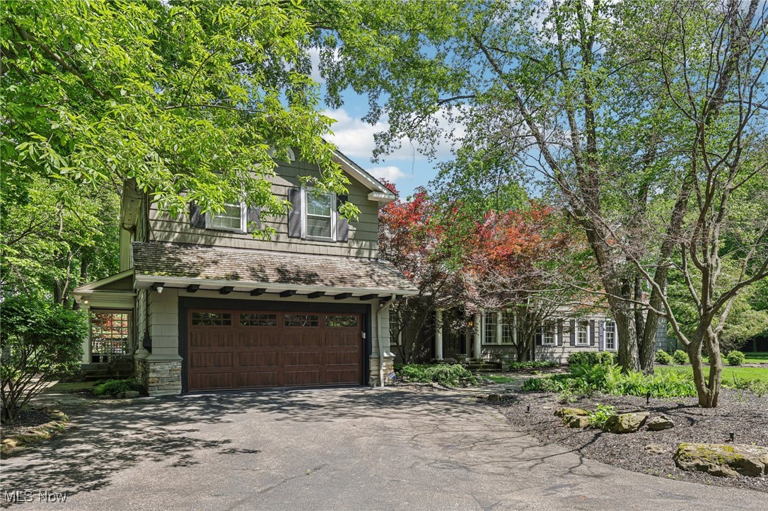 1688 Oakwood Drive Cleveland Heights OH 44121