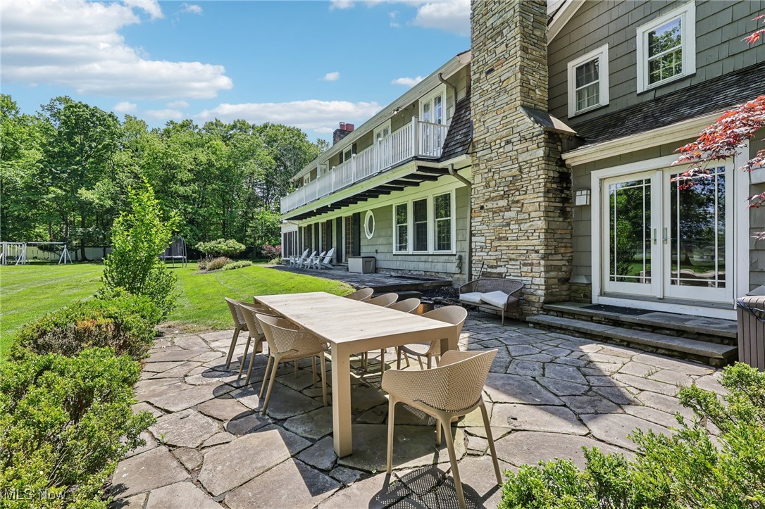 1688 Oakwood Drive Cleveland Heights OH 44121