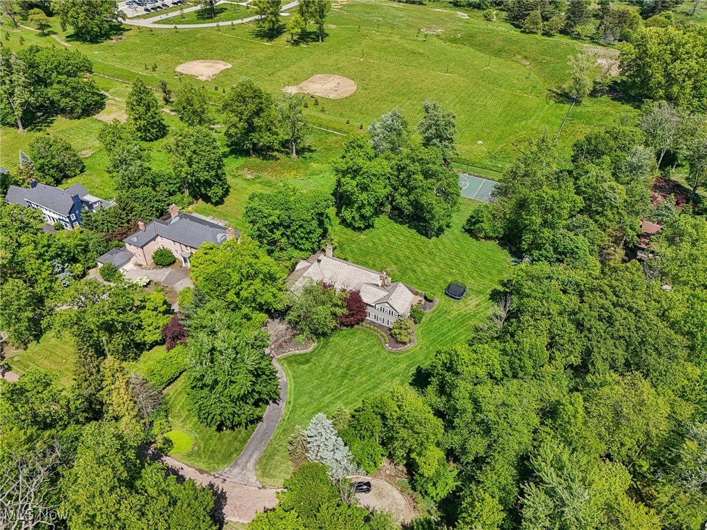 1688 Oakwood Drive Cleveland Heights OH 44121