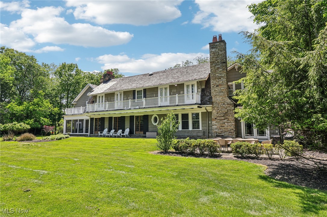 1688 Oakwood Drive Cleveland Heights OH 44121