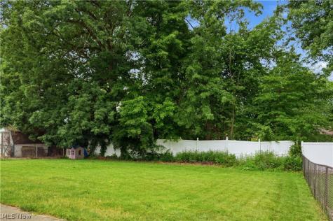 910 S Hazelwood Avenue Youngstown OH 44509