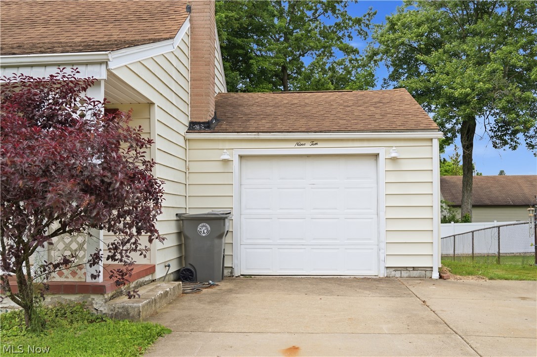 910 S Hazelwood Avenue Youngstown OH 44509