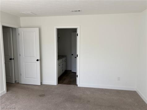 473 Auld Farm Circle Akron OH 44320