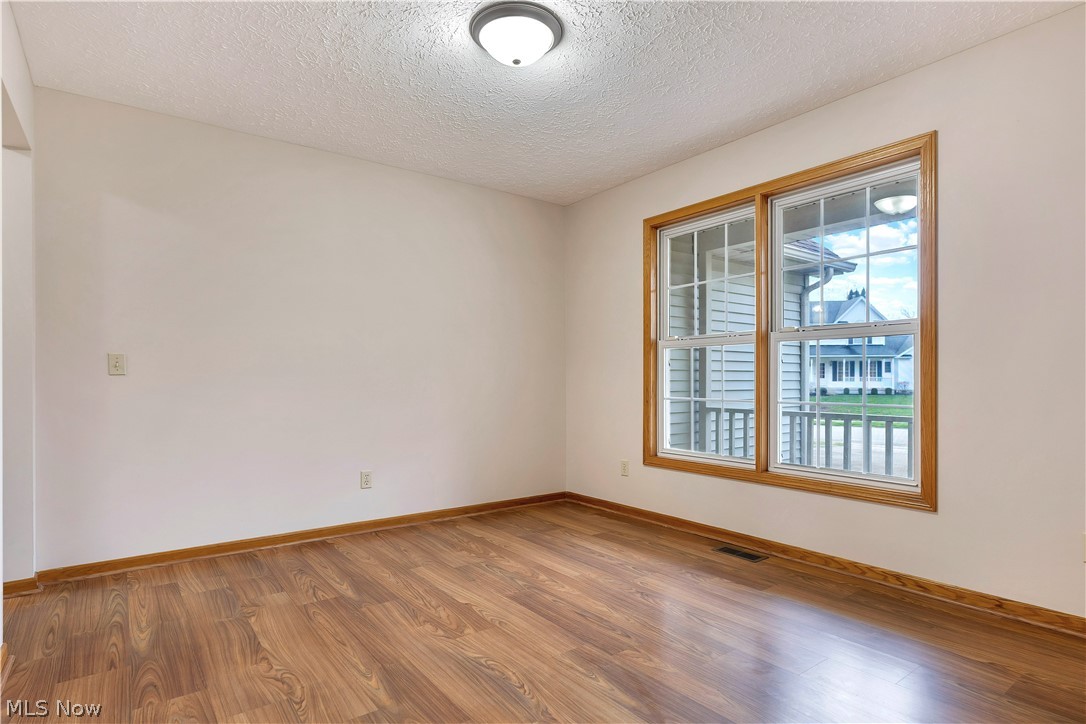 2041 Old Elm Street NE Canton OH 44721