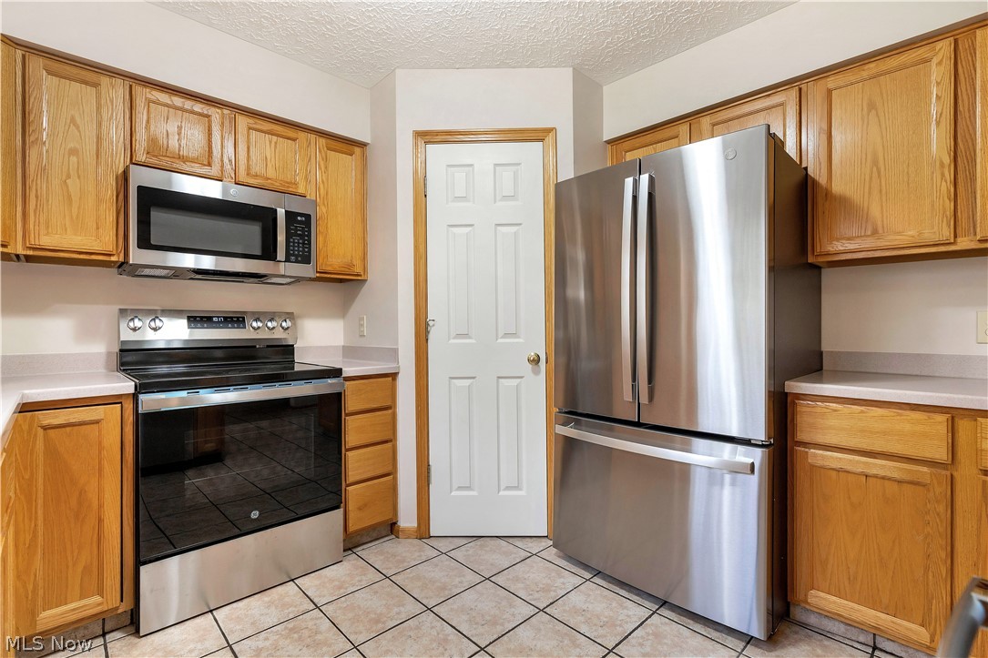 2041 Old Elm Street NE Canton OH 44721