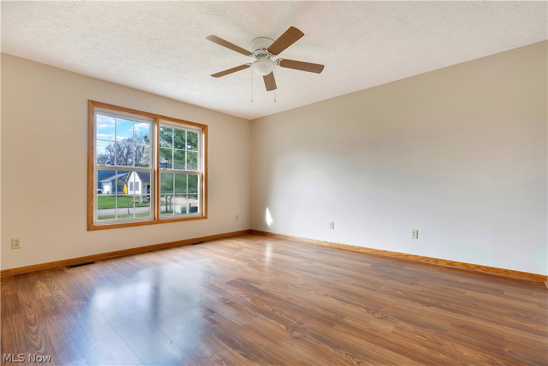 2041 Old Elm Street NE Canton OH 44721