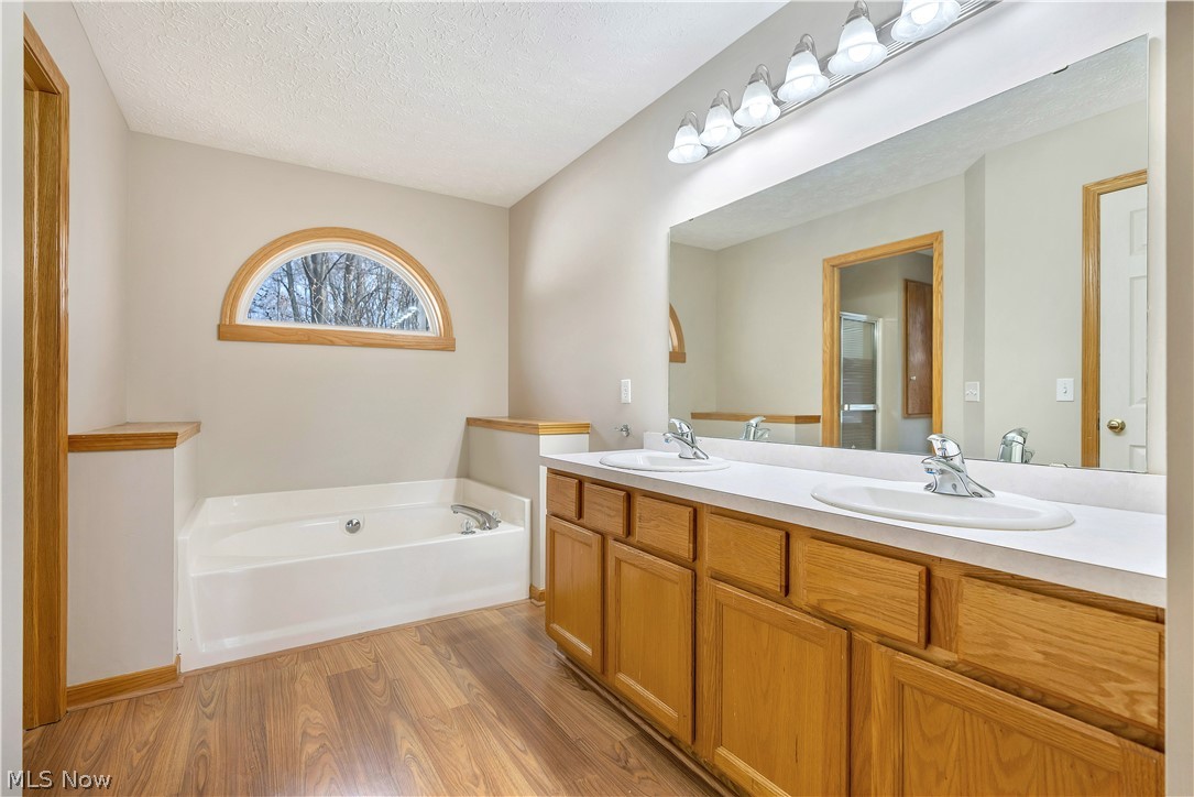 2041 Old Elm Street NE Canton OH 44721