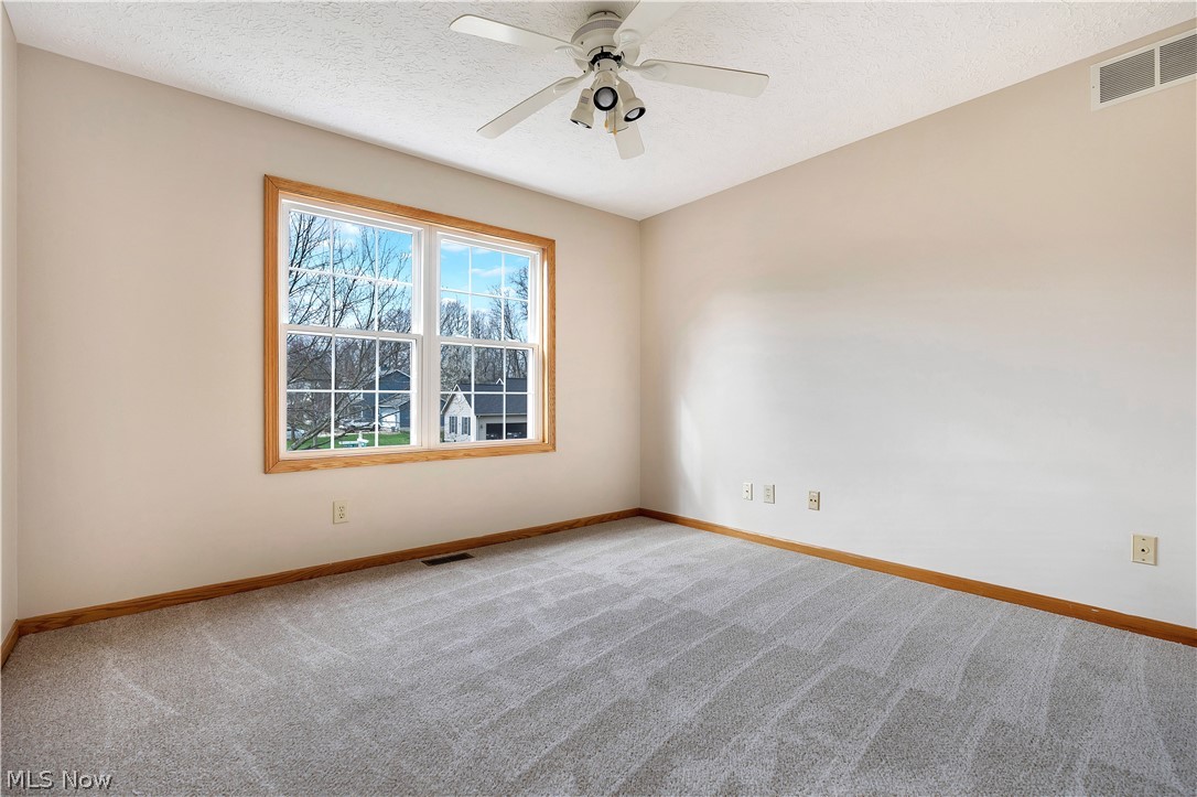 2041 Old Elm Street NE Canton OH 44721