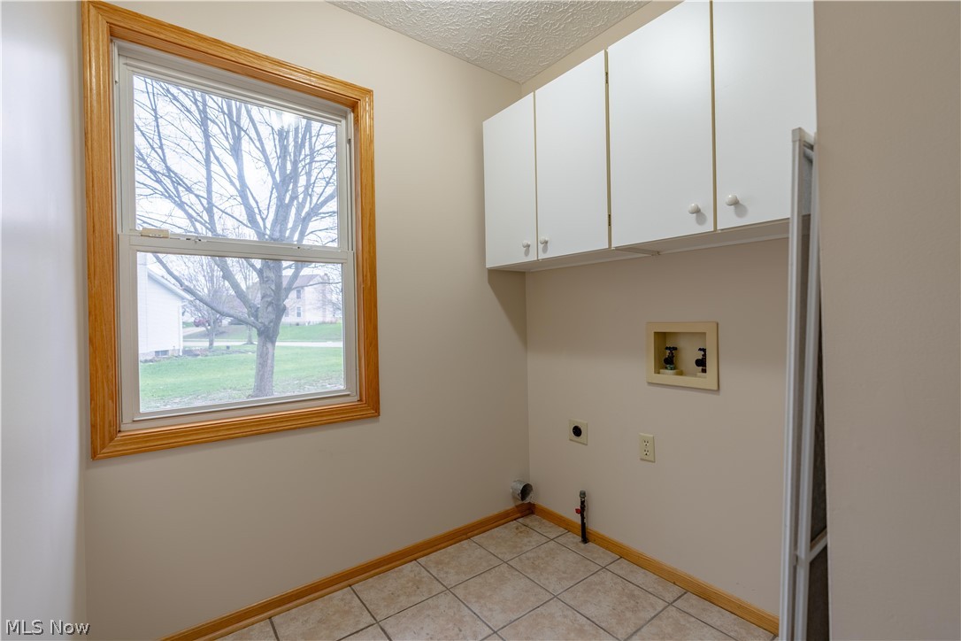 2041 Old Elm Street NE Canton OH 44721