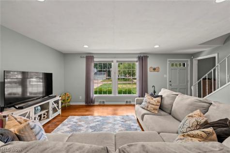 632 Megglen Avenue Akron OH 44303