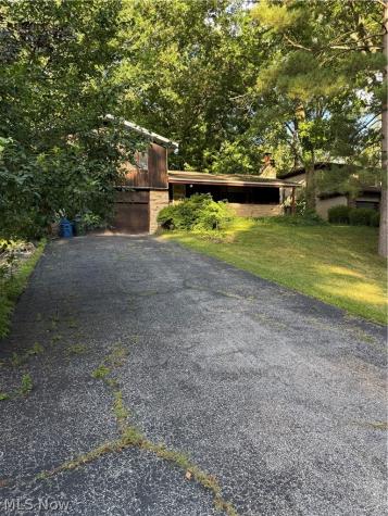 3791 Butterfield Drive Akron OH 44319