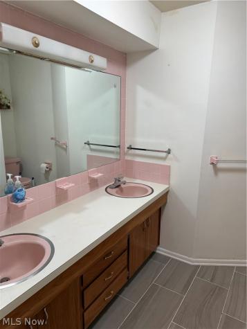 3791 Butterfield Drive Akron OH 44319