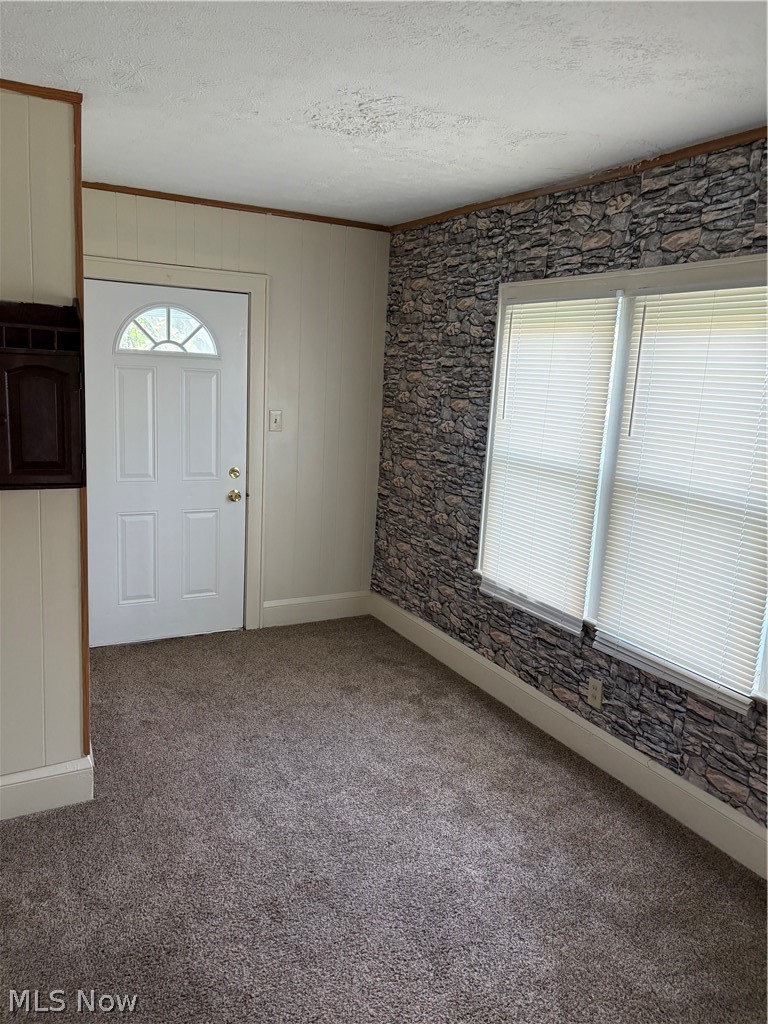 823 Marie Avenue Akron OH 44314