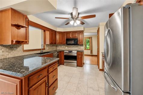 679 S Lake Street Amherst OH 44001