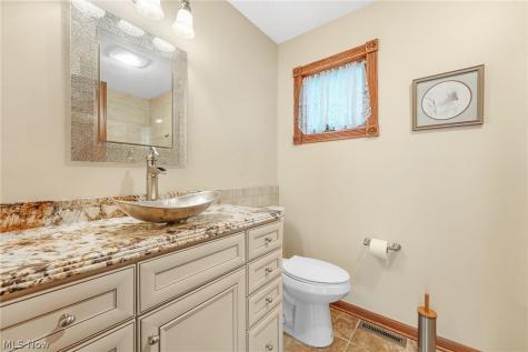 679 S Lake Street Amherst OH 44001