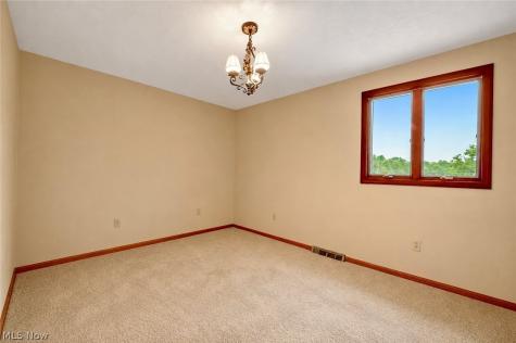 679 S Lake Street Amherst OH 44001