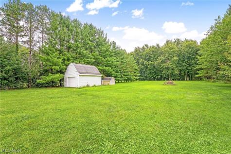 679 S Lake Street Amherst OH 44001