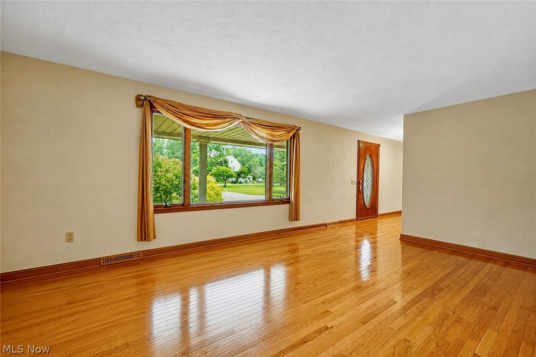679 S Lake Street Amherst OH 44001