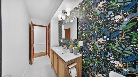 3909 Brainard Road Beachwood OH 44122
