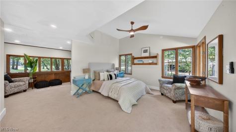 3909 Brainard Road Beachwood OH 44122
