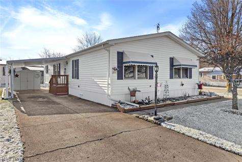 22 Lees Lane Olmsted Twp OH 44138
