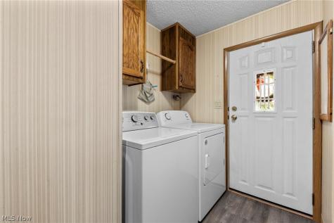 22 Lees Lane Olmsted Twp OH 44138