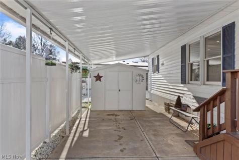 22 Lees Lane Olmsted Twp OH 44138
