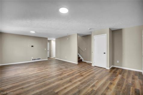 739 E 92nd Street Cleveland OH 44108
