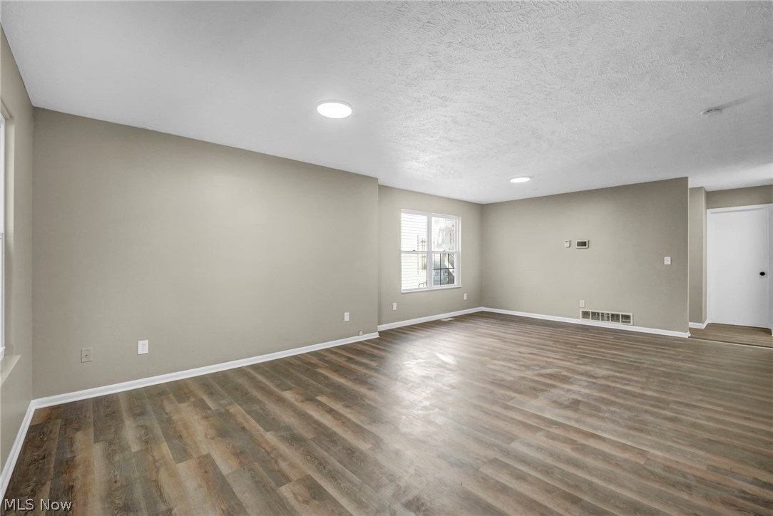 739 E 92nd Street Cleveland OH 44108
