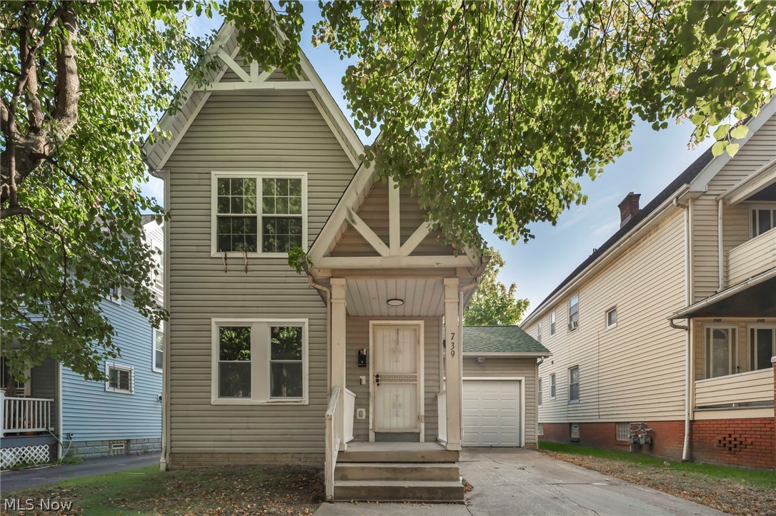 739 E 92nd Street Cleveland OH 44108