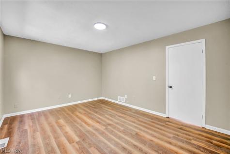 739 E 92nd Street Cleveland OH 44108