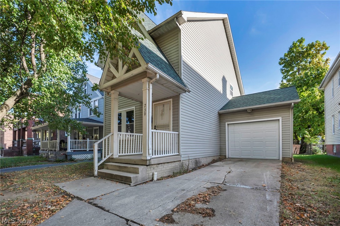 739 E 92nd Street Cleveland OH 44108